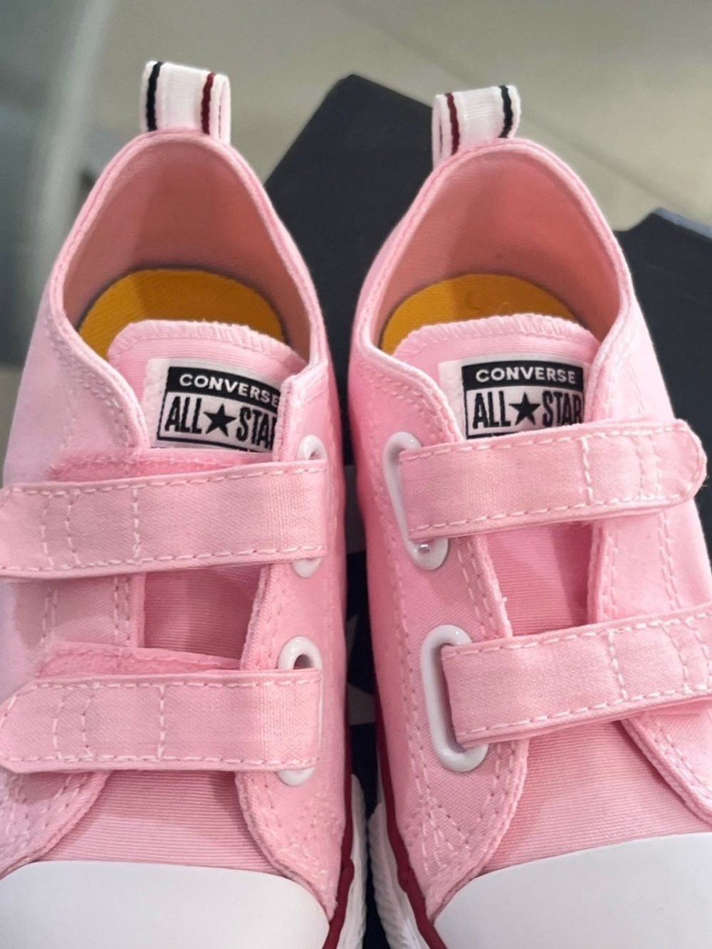 Converse girls' Chuck Taylor All Star Easy-On Low Top Sneaker sz 9 (new in box) - Picture 5 of 6